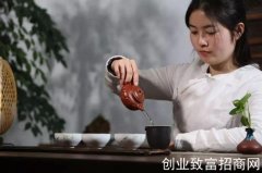 传统的泡茶与倒茶方法