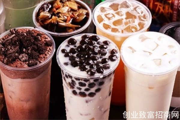 学校开家奶茶店稳赚