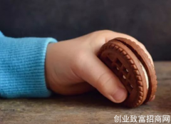 良品铺子“收割”宝妈经济