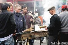 市场上的小吃生意，轻轻松松月收入一万多？